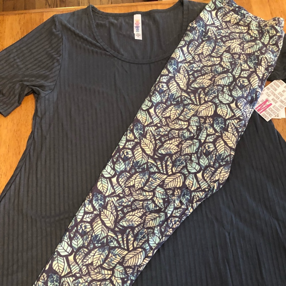 Lularoe medium perfect t and tc leggings NWT